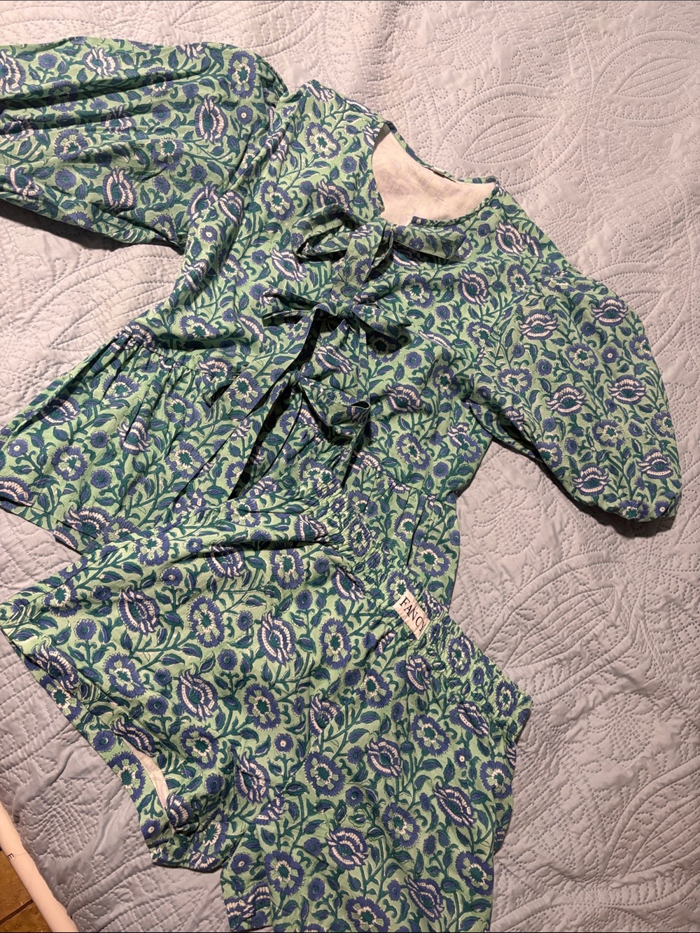 Women’s floral set!